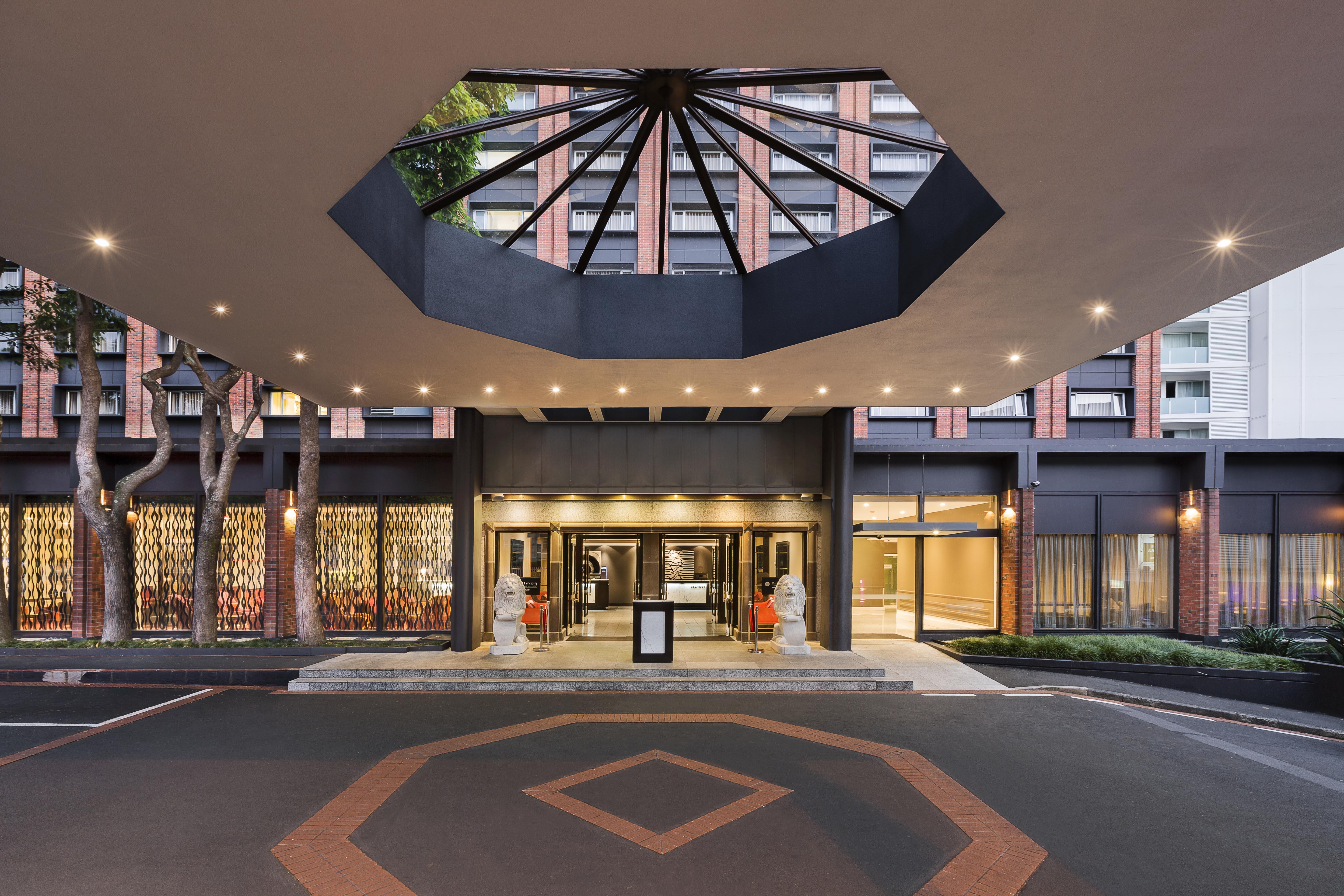 Pullman Auckland Hotel & Apartments Exteriör bild The hotel's entrance