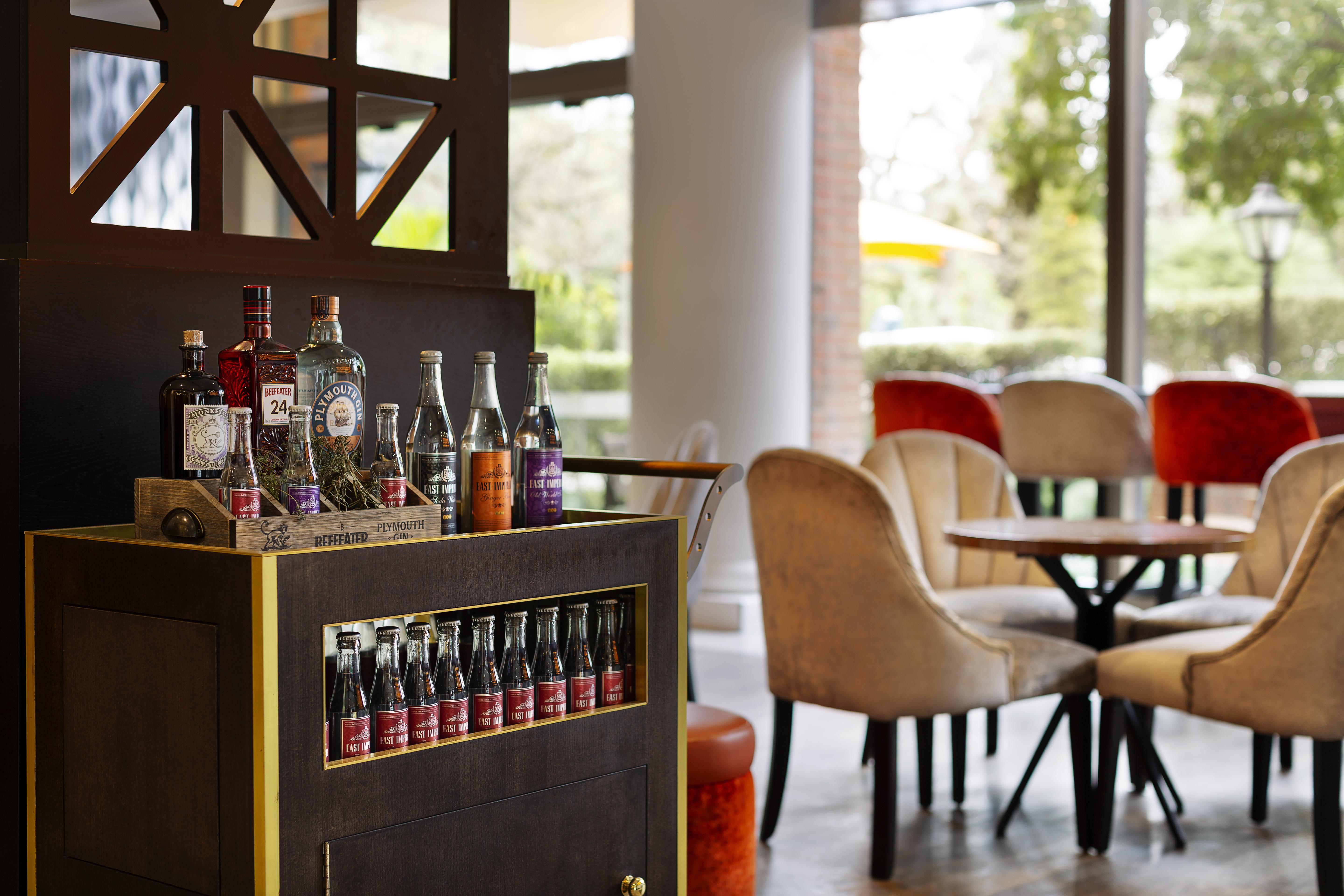 Pullman Auckland Hotel & Apartments Exteriör bild The bar at the hotel